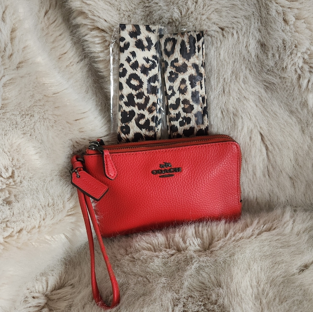 NEW Big Coach RED DOUBLE ZIP Wristlet Wallet Pouch + 2 Leopard Twillys